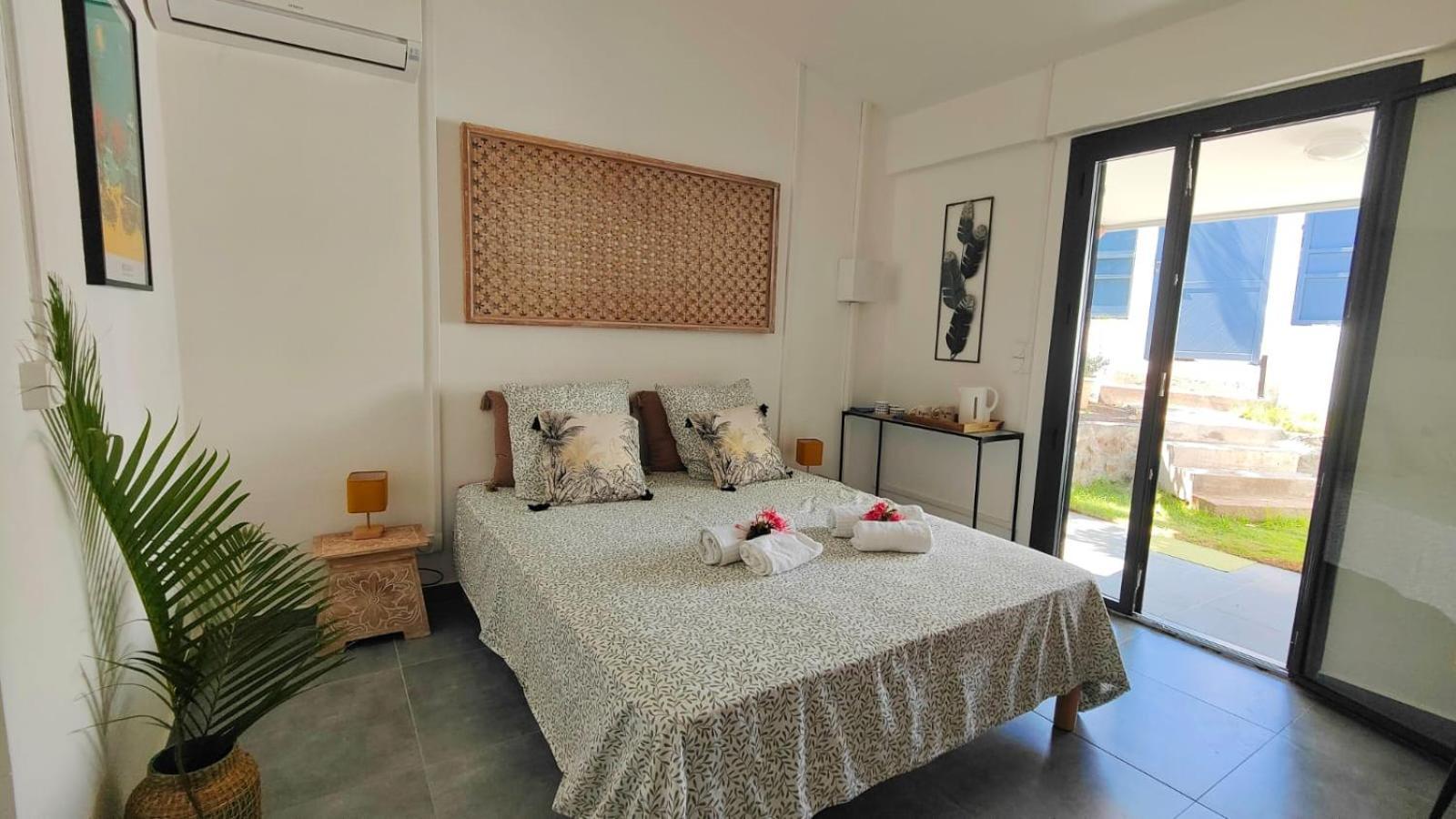 Ti Kaz Solei Apartment แซ็งต์-จีลส์-เลส์-แบ็งส์ ภายนอก รูปภาพ